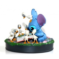 Medium Stitch avec les canards Figurine Disneyland Paris