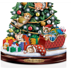 Jürgen Scholz A Purrrfect Christmas Illuminated Tree