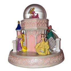 Disneyland Paris snow globe Les Princesses Disney